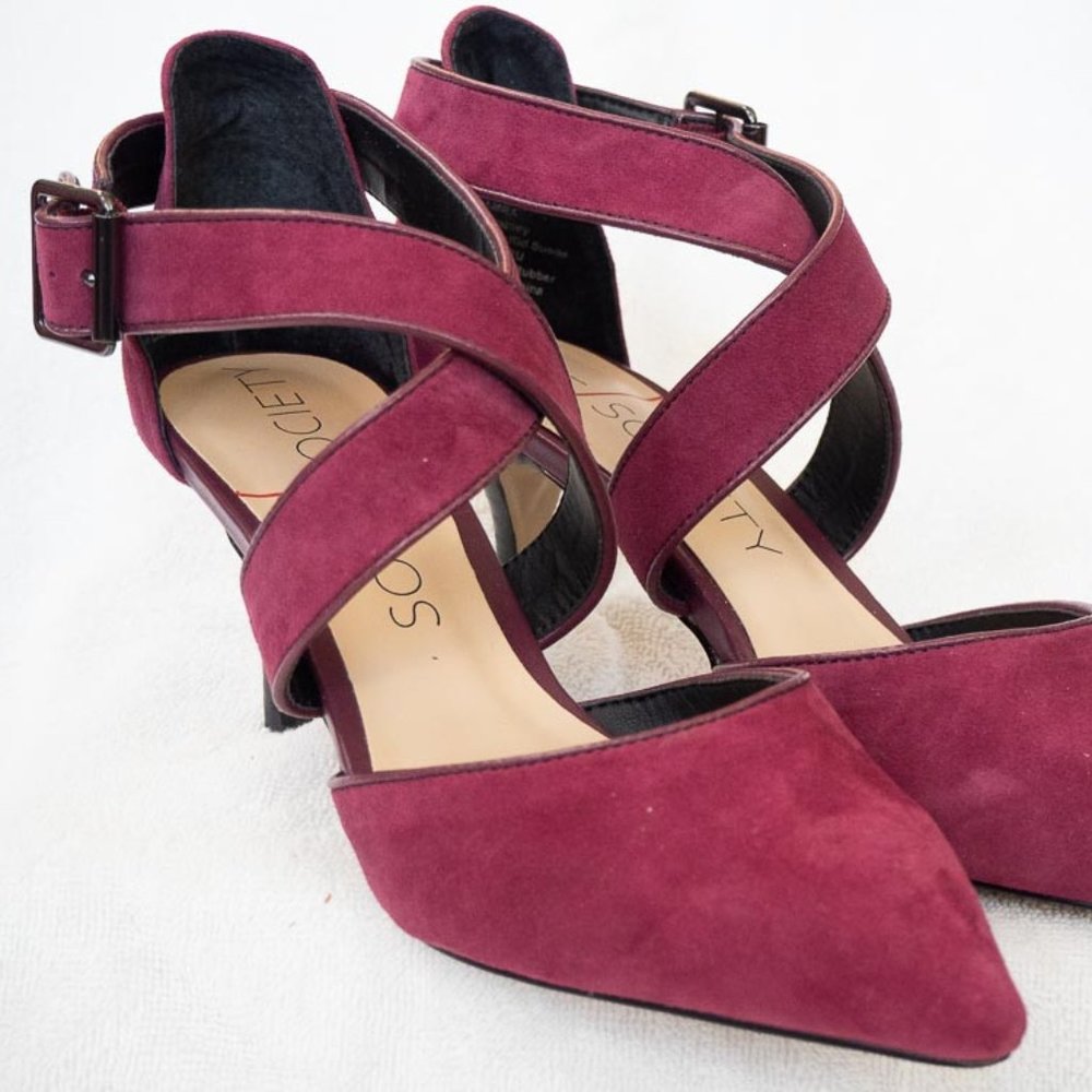 Sole Society Merlot Tamara Cross Strap Pump